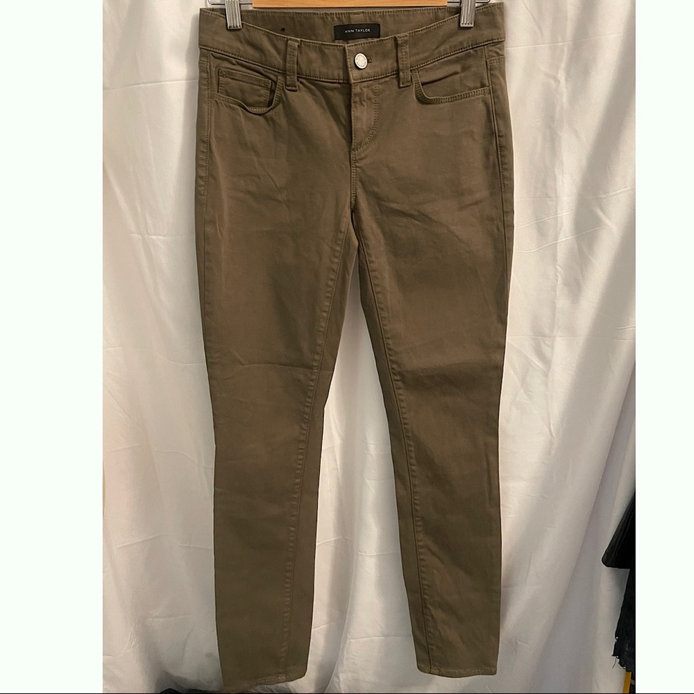 Ann Taylor skinny jean size 0